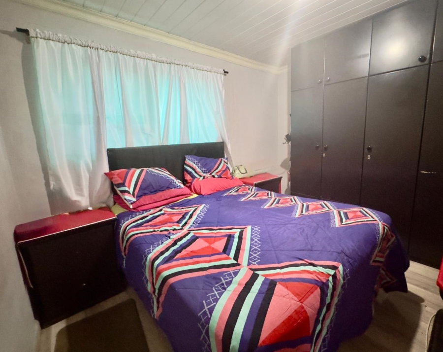 3 Bedroom Property for Sale in Electric City Western Cape